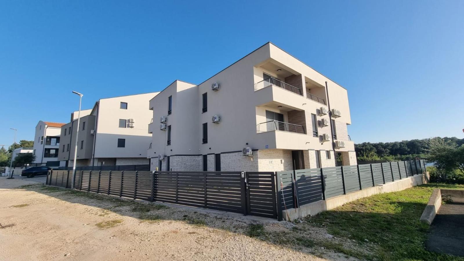 Penthouse Sunset Apartamento Medulin Exterior foto